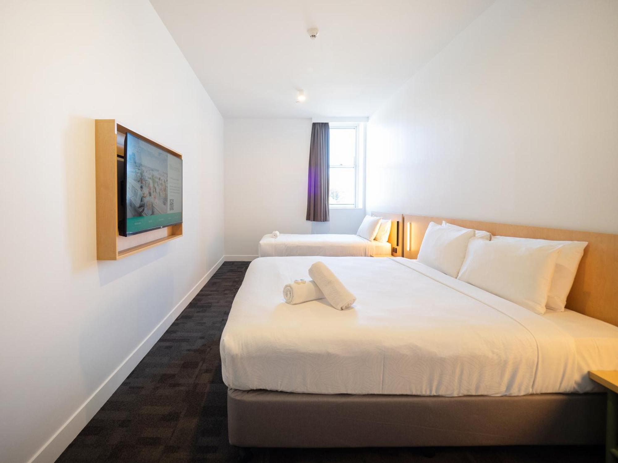 Yha Sydney Harbour Pansiyon Dış mekan fotoğraf A room at the hotel